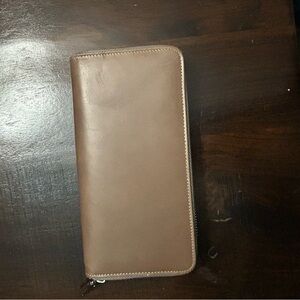 Lavemi Compact Women Wallet RFID Blocking, Leather Bifold Purse w/ID Windows